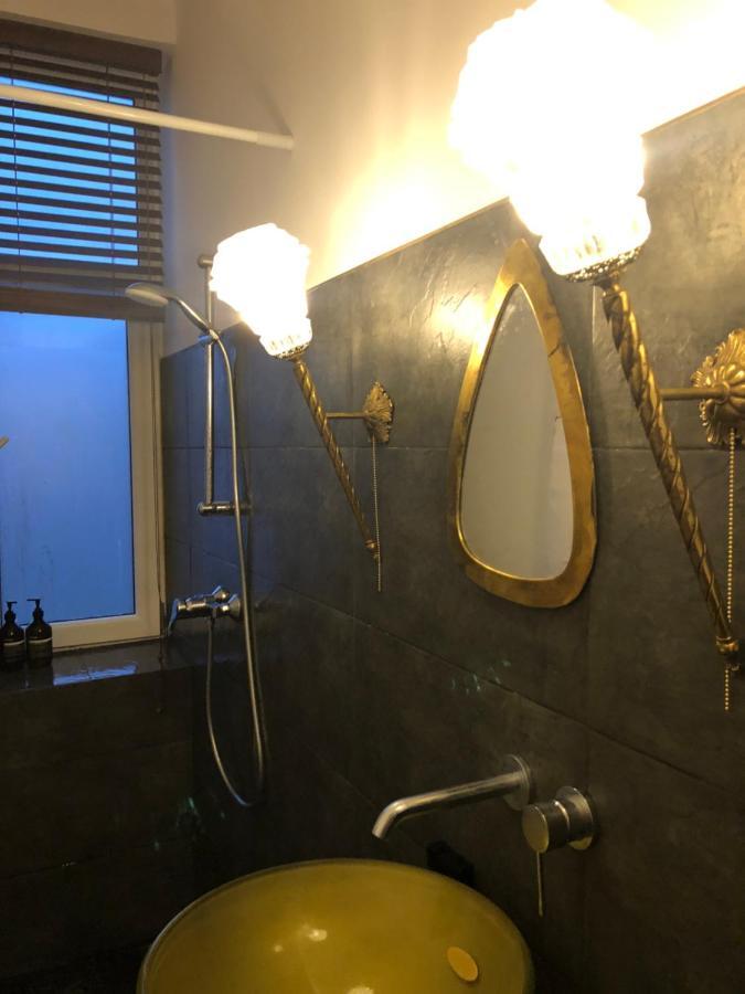 Bohemian Apartment In The Heart Of Old Ventspils City 外观 照片
